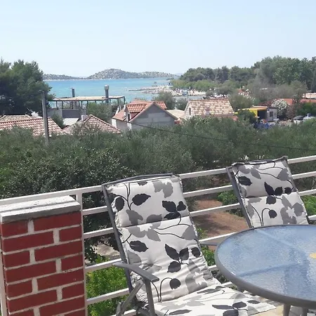 Apartment Kapri *